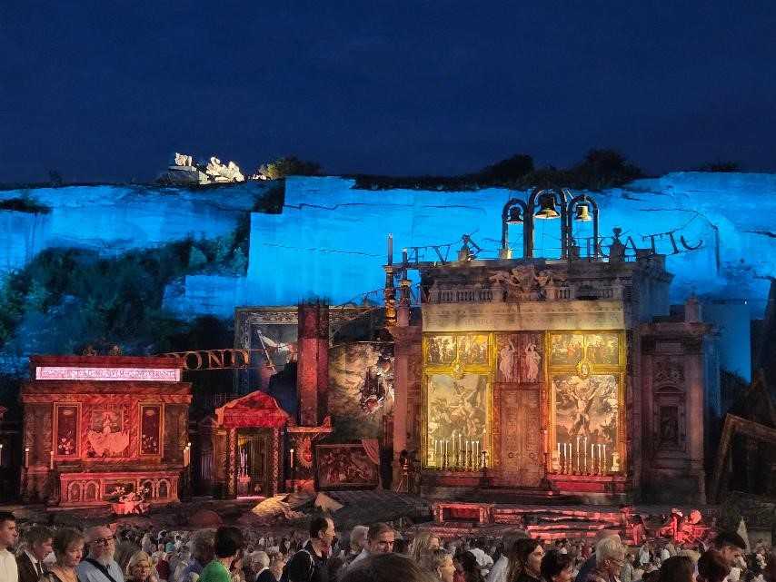 Opera, kőfejtő, Puccini, Tosca